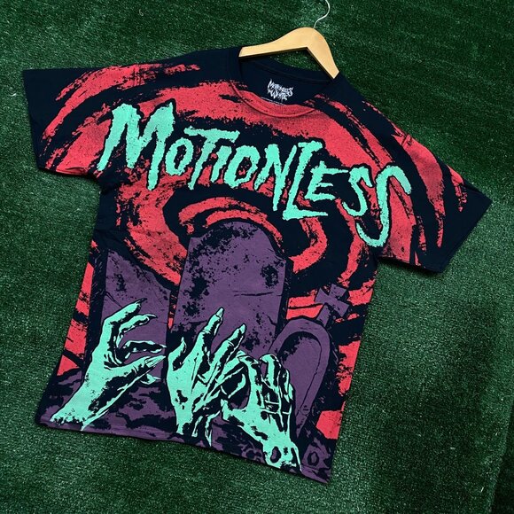 Motionless in White Zombie Tombstone Tshirt size large - Picture 3 of 4
